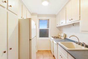 4525 Henry Hudson Pkwy, Bronx, NY 10471, USA Photo 8
