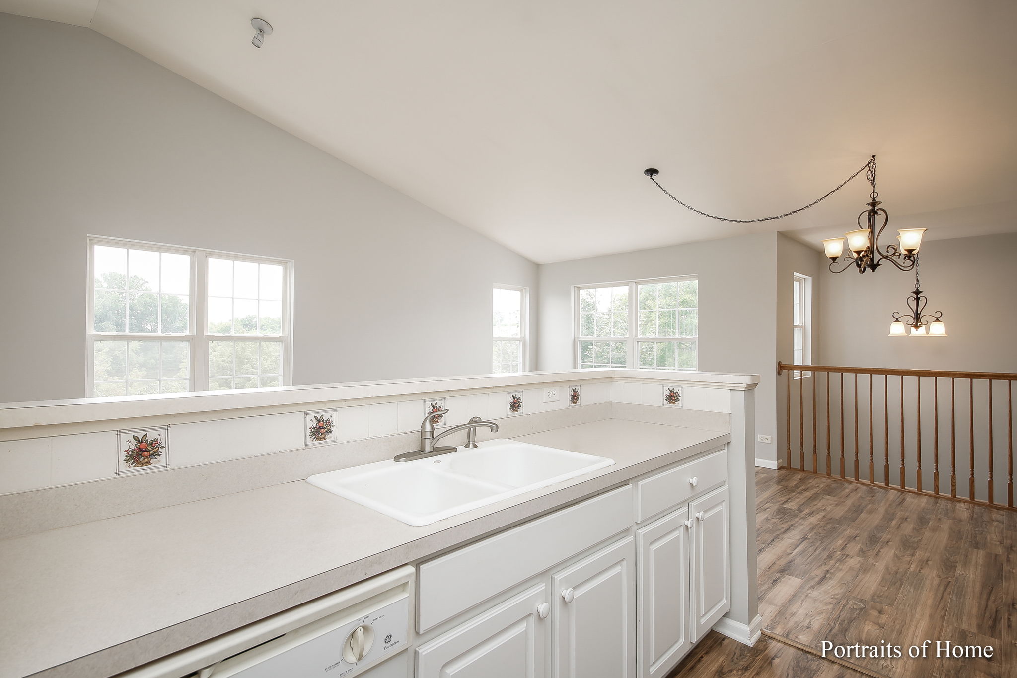 742 Genesee Dr, Naperville, IL 60563, USA Photo 8