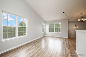 742 Genesee Dr, Naperville, IL 60563, USA Photo 3