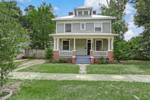 Welcome to 3026 Oak Street