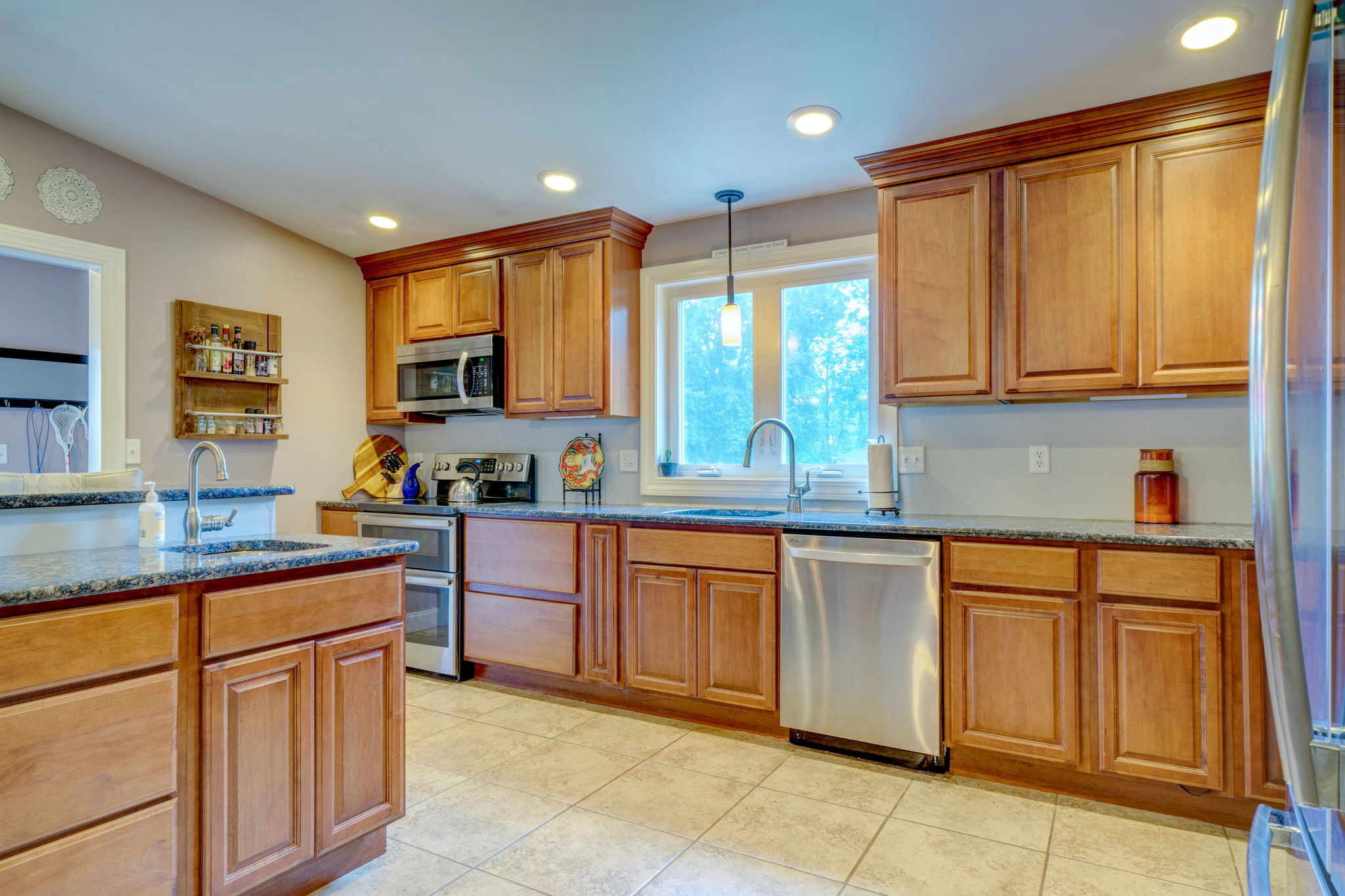 199 Fitch St, North Haven, CT 06473, USA Photo 31
