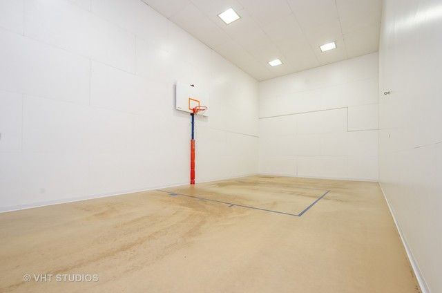 211 E Ohio St Unit #1512, Chicago, IL 60611, US Photo 32