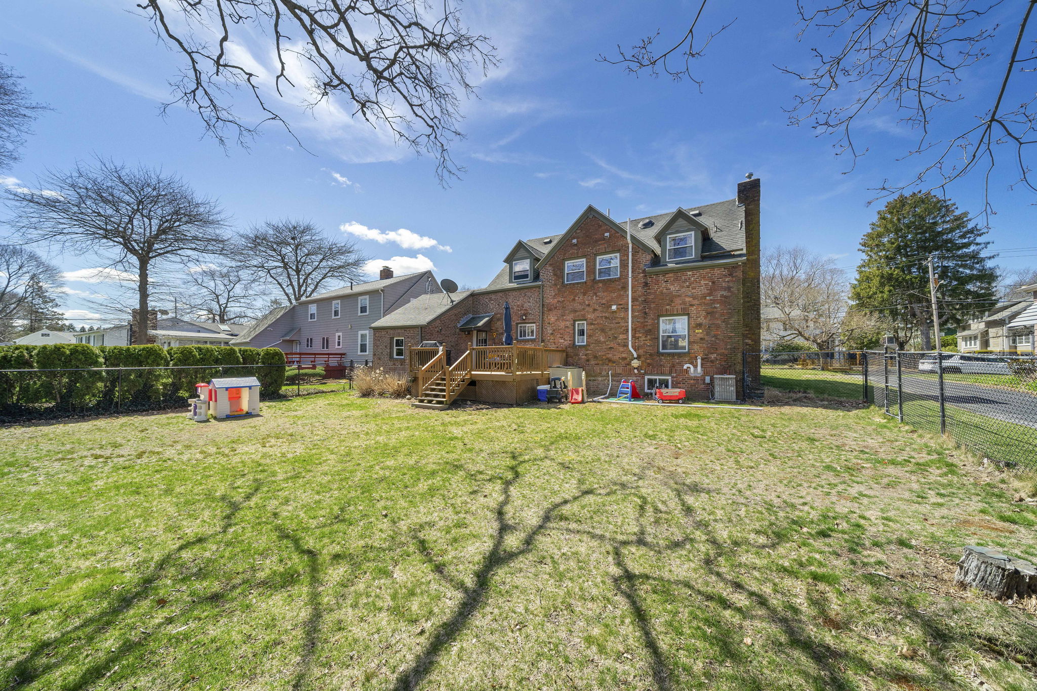 102 West St, Brockton, MA 02301, US Photo 24