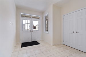 721 Gilmour Cres, Shelburne, ON L9V 3X3, CA Photo 2