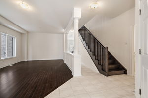 721 Gilmour Cres, Shelburne, ON L9V 3X3, CA Photo 4