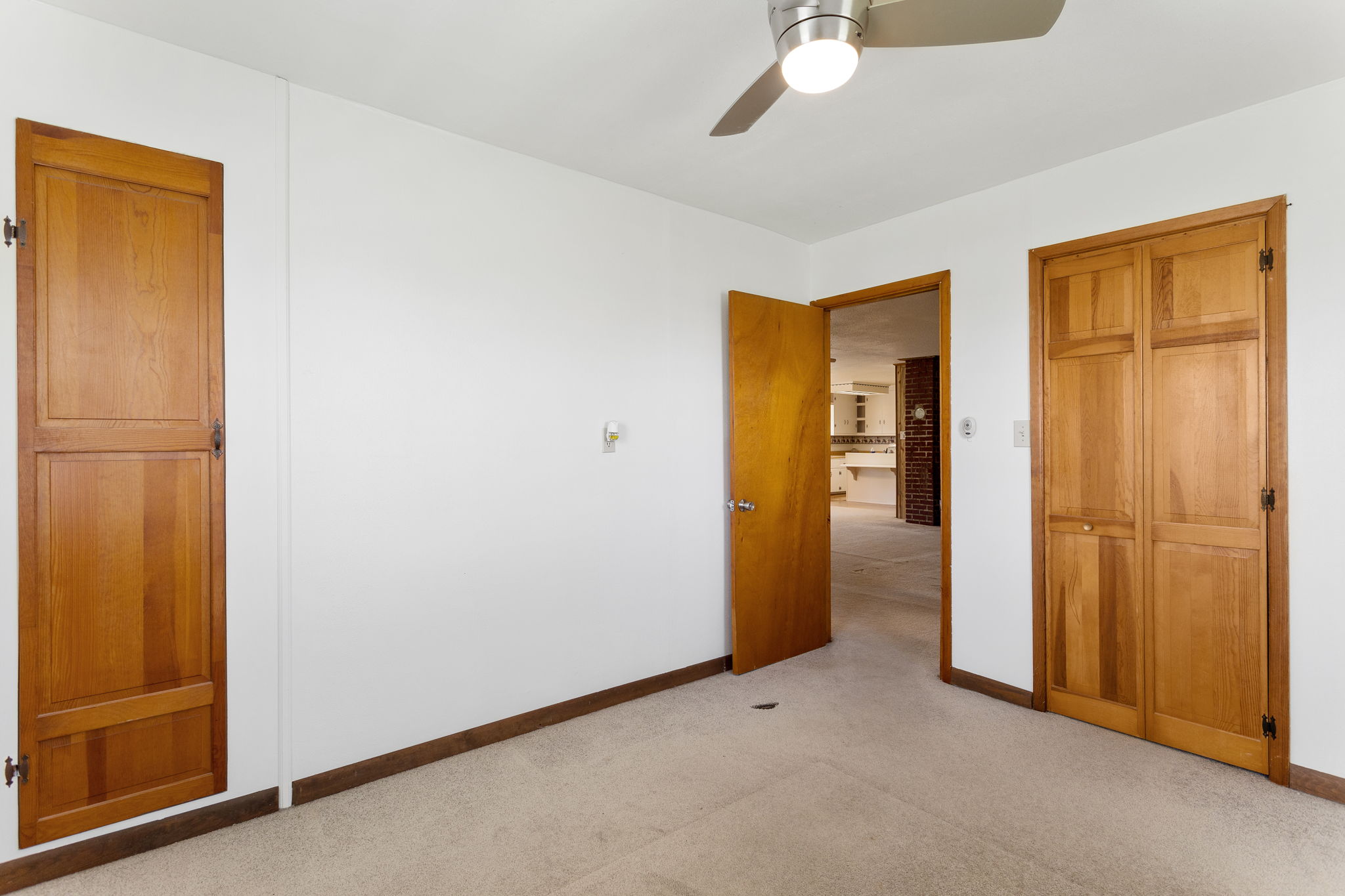 12758 Spring Town Rd, Mineral Point, MO 63660, US Photo 18