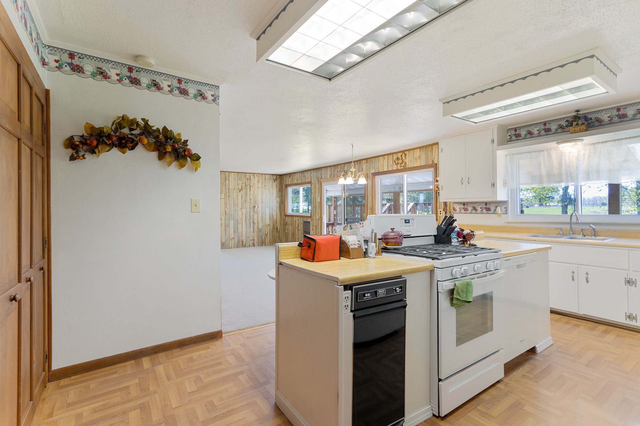 12758 Spring Town Rd, Mineral Point, MO 63660, US Photo 11