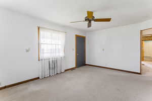 12758 Spring Town Rd, Mineral Point, MO 63660, US Photo 3