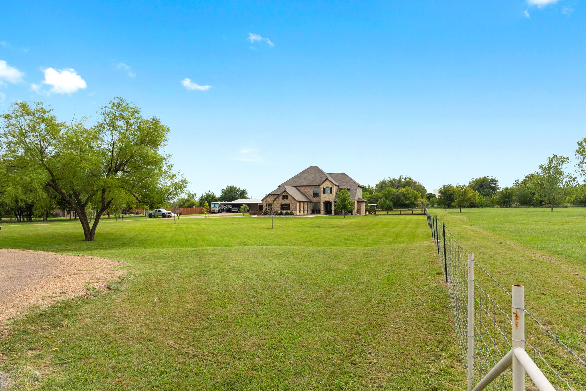 690 Pioneer Rd, Rhome, TX 76078 Sharp Frame Media