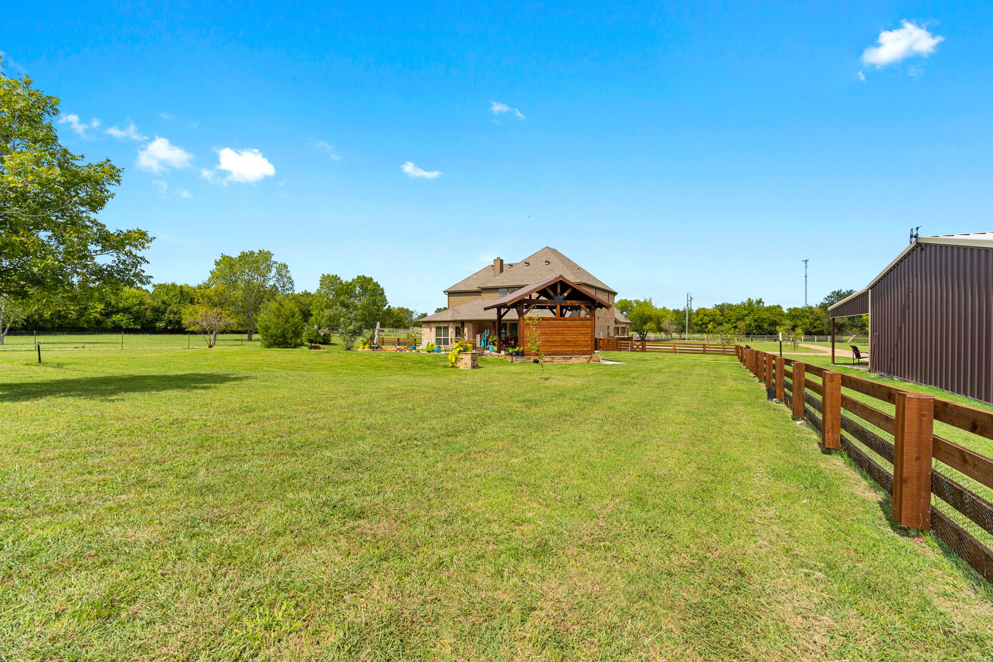 690 Pioneer Rd, Rhome, TX 76078 Sharp Frame Media