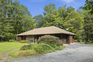 14400 Molly Berry Rd, Brandywine, MD 20613, USA Photo 2