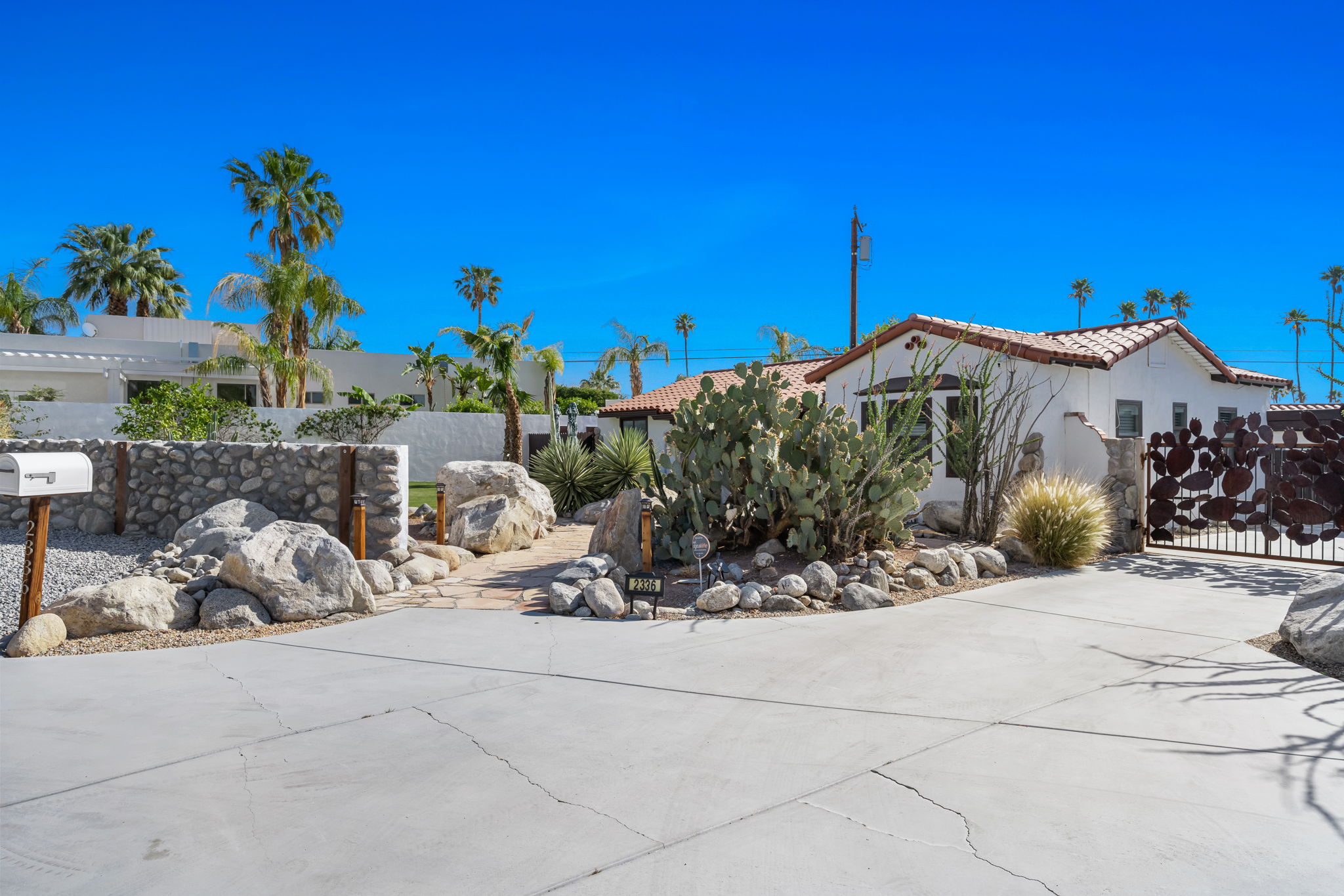 2336 N Cardillo Ave, Palm Springs, CA 92262, US Photo 6
