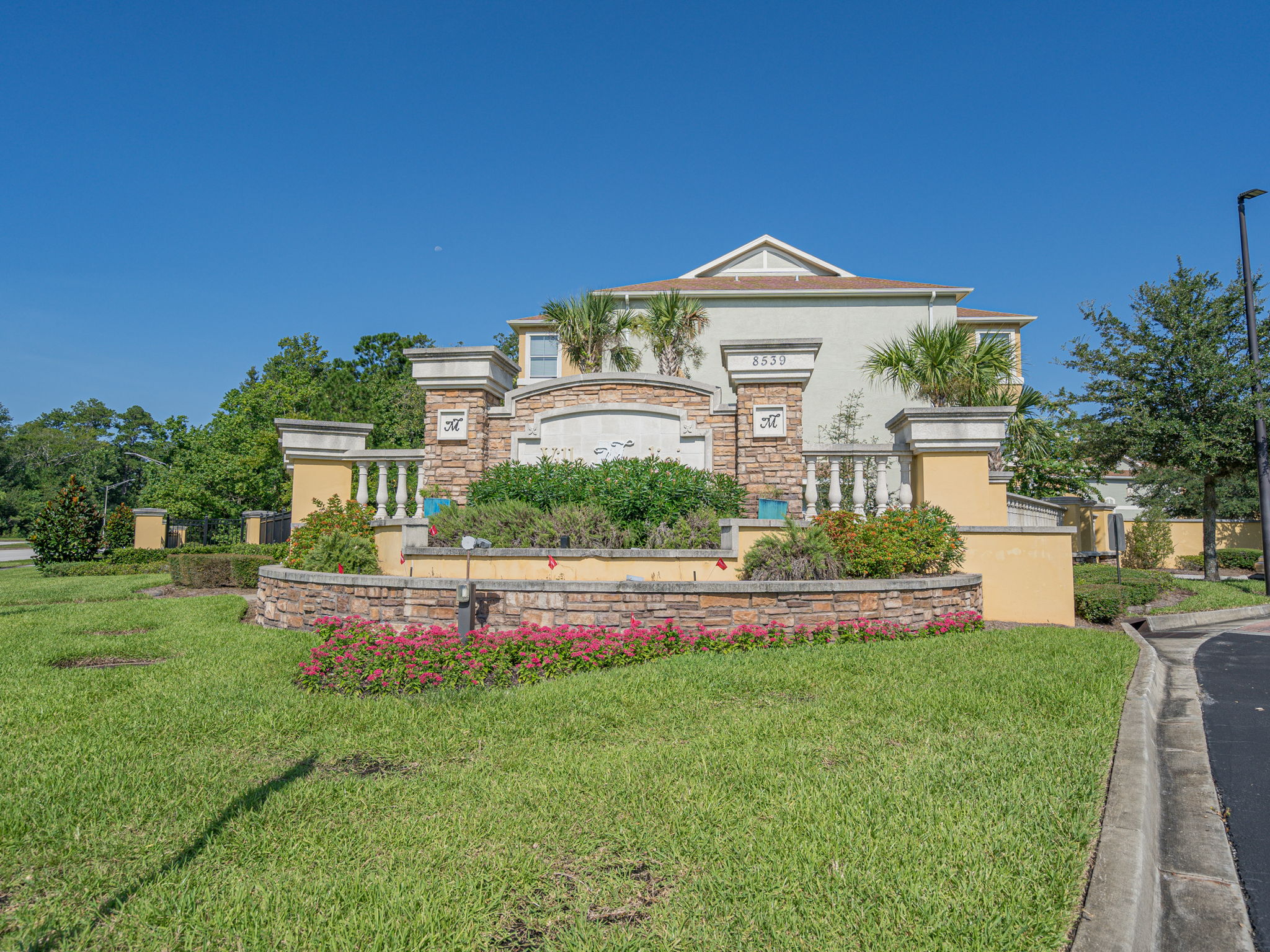Century Deerwood Park Gate Parkway West Jacksonville Fl - j6futck