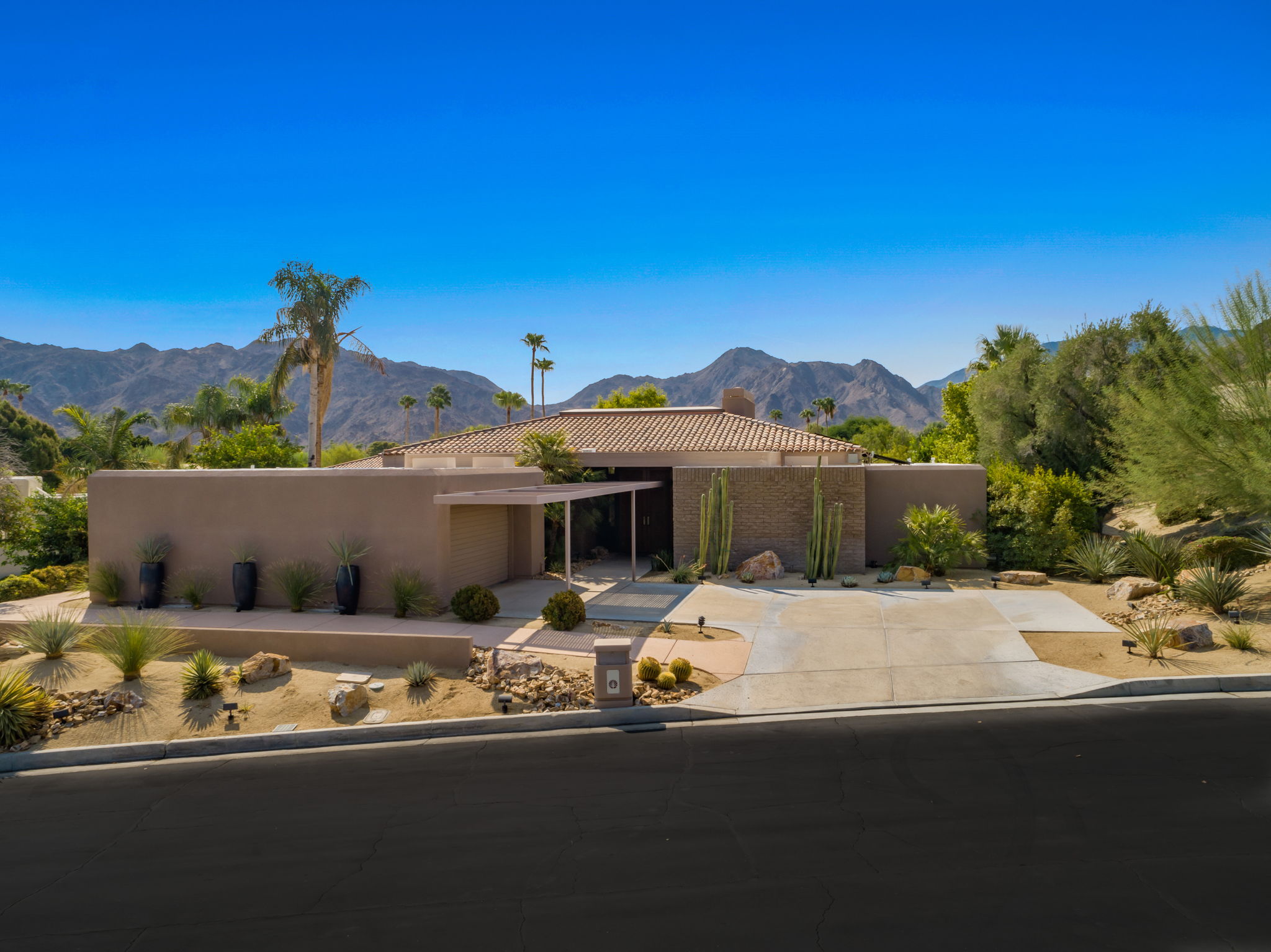 73489 Mariposa Dr, Palm Desert, CA 92260, US Photo 2