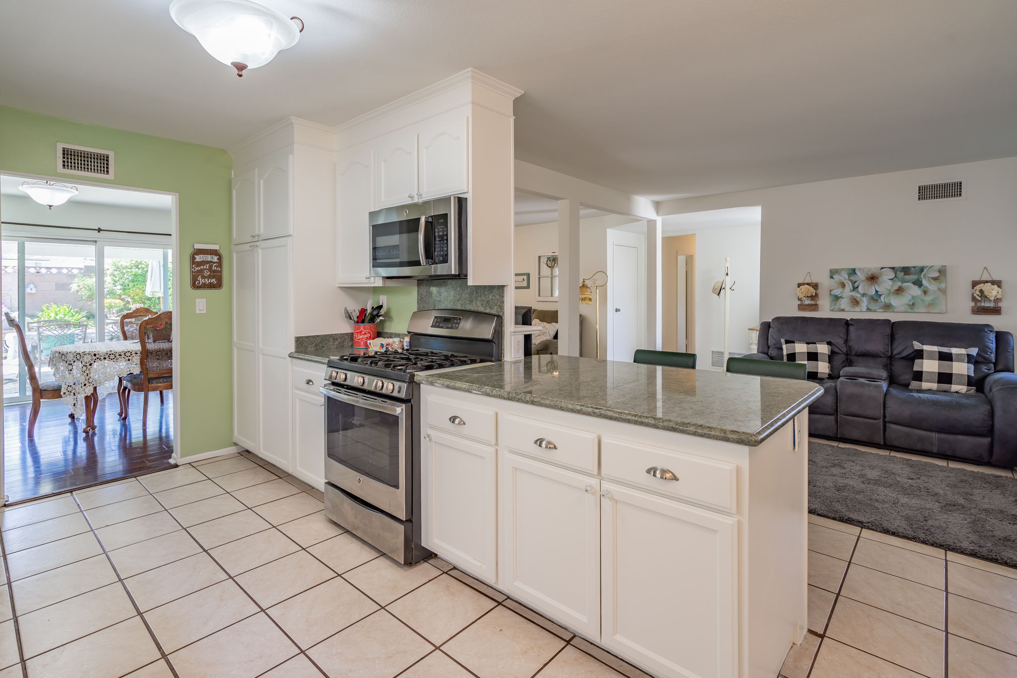 1722 Fitzgerald Rd, Simi Valley, CA 93065, US Photo 17