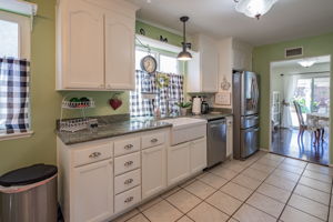 1722 Fitzgerald Rd, Simi Valley, CA 93065, US Photo 15