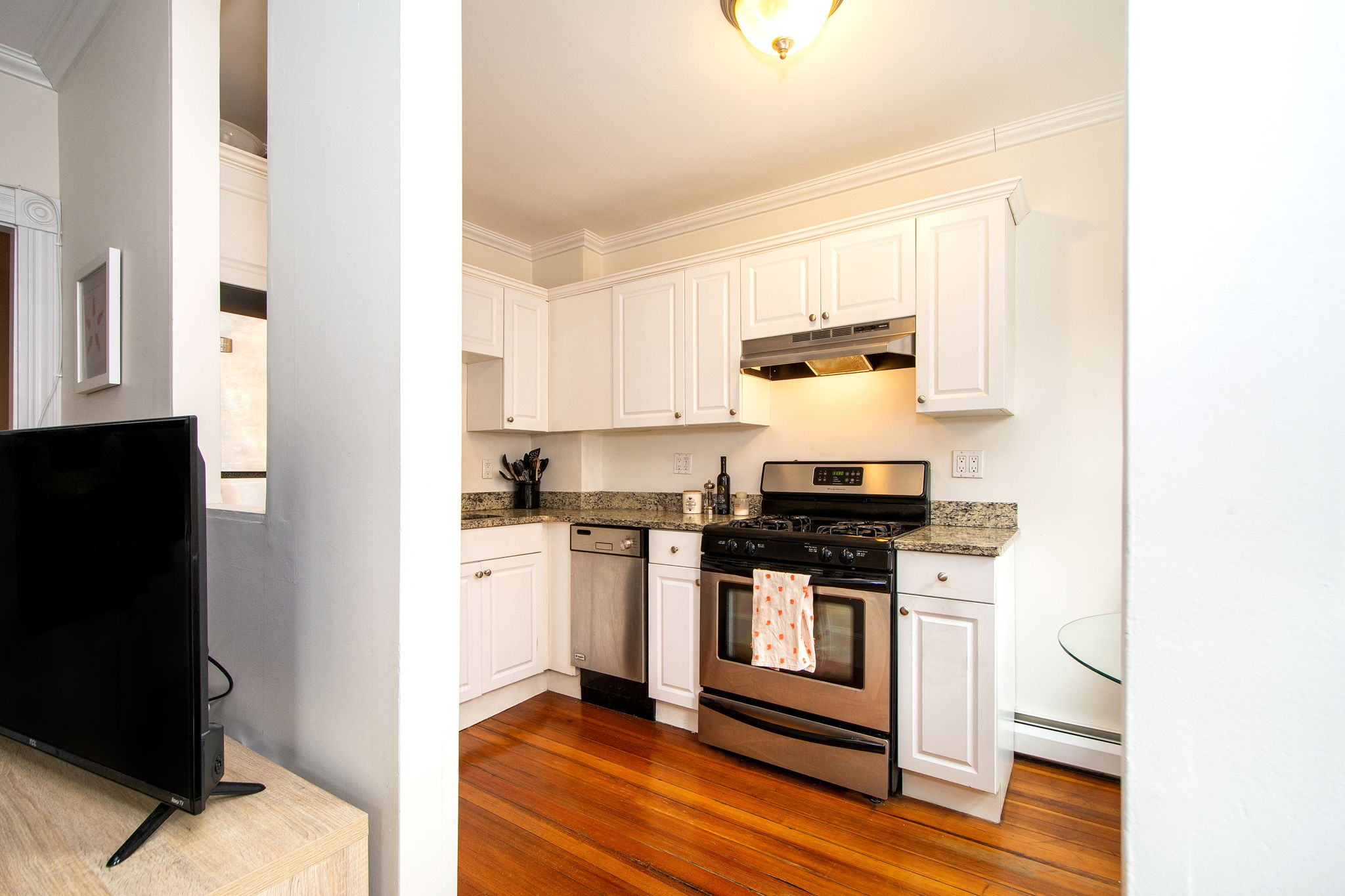 55 Phillips St, Boston, MA 02114, US Photo 7