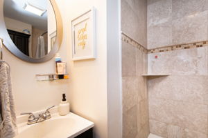 55 Phillips St, Boston, MA 02114, US Photo 10