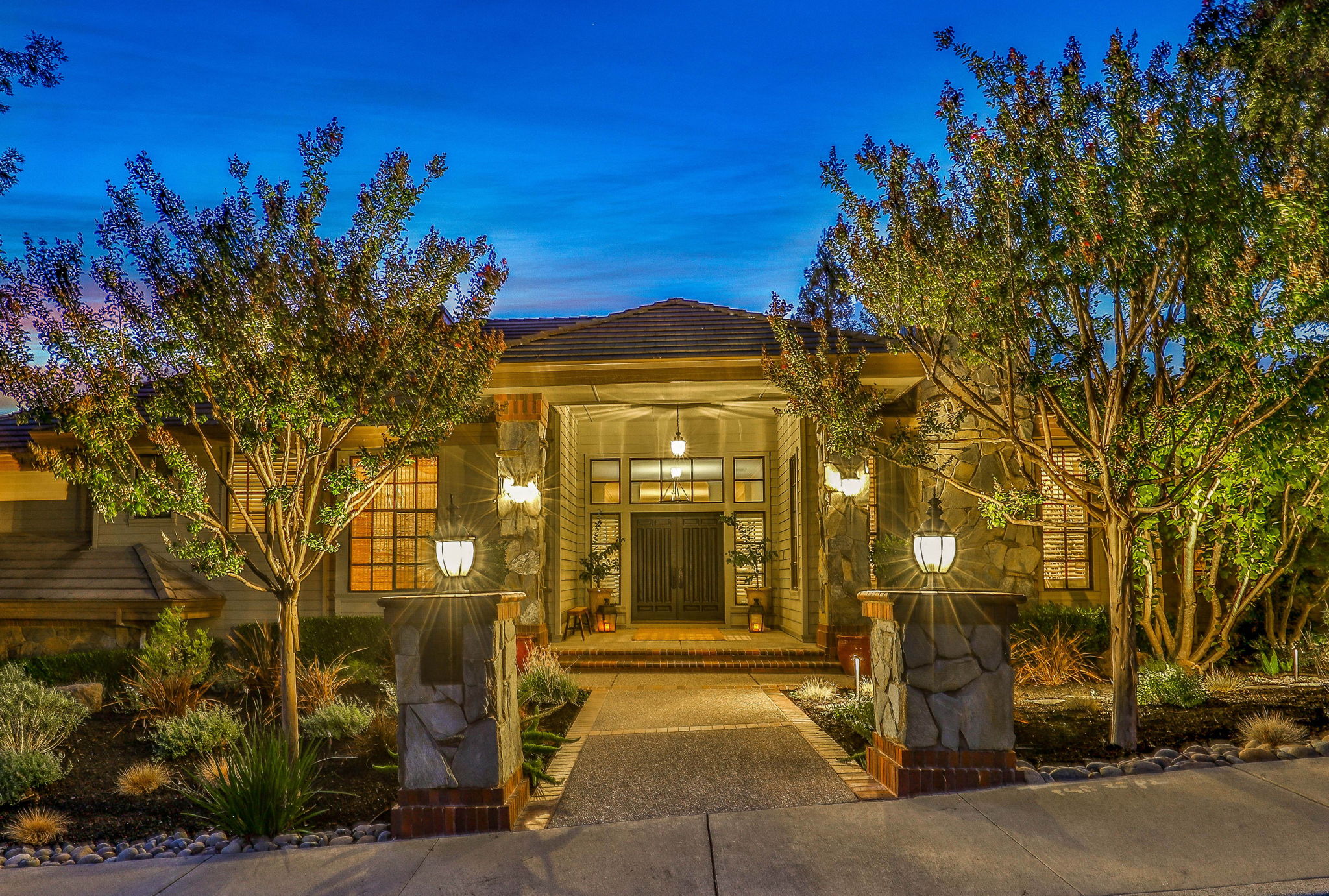 Welcome to 3075 Stonegate Drive