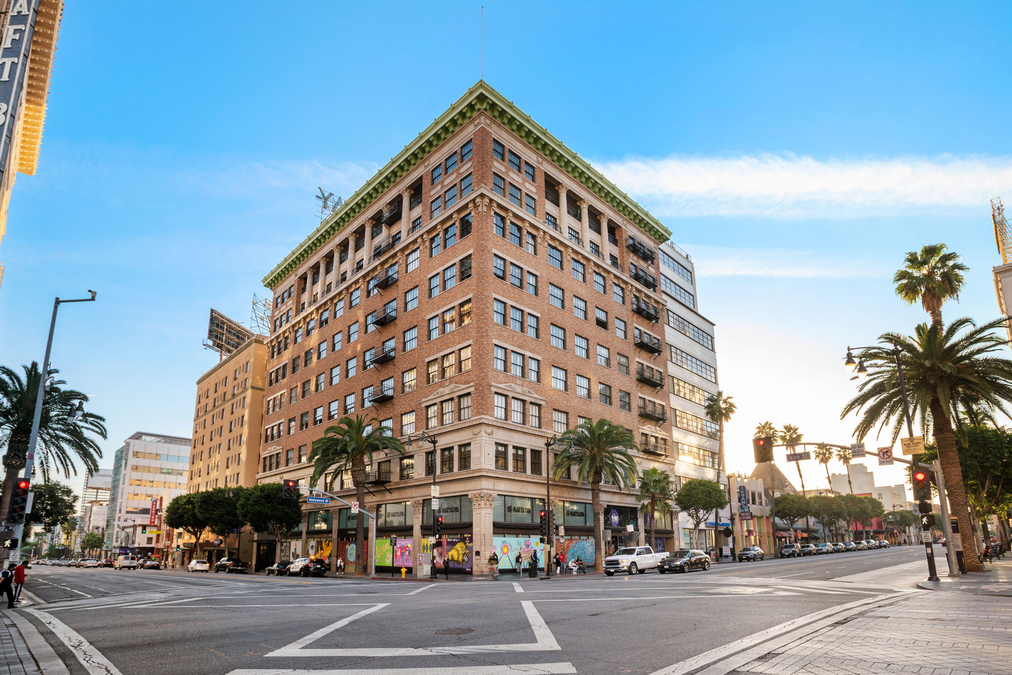 1645 vine_unit 1008-0821