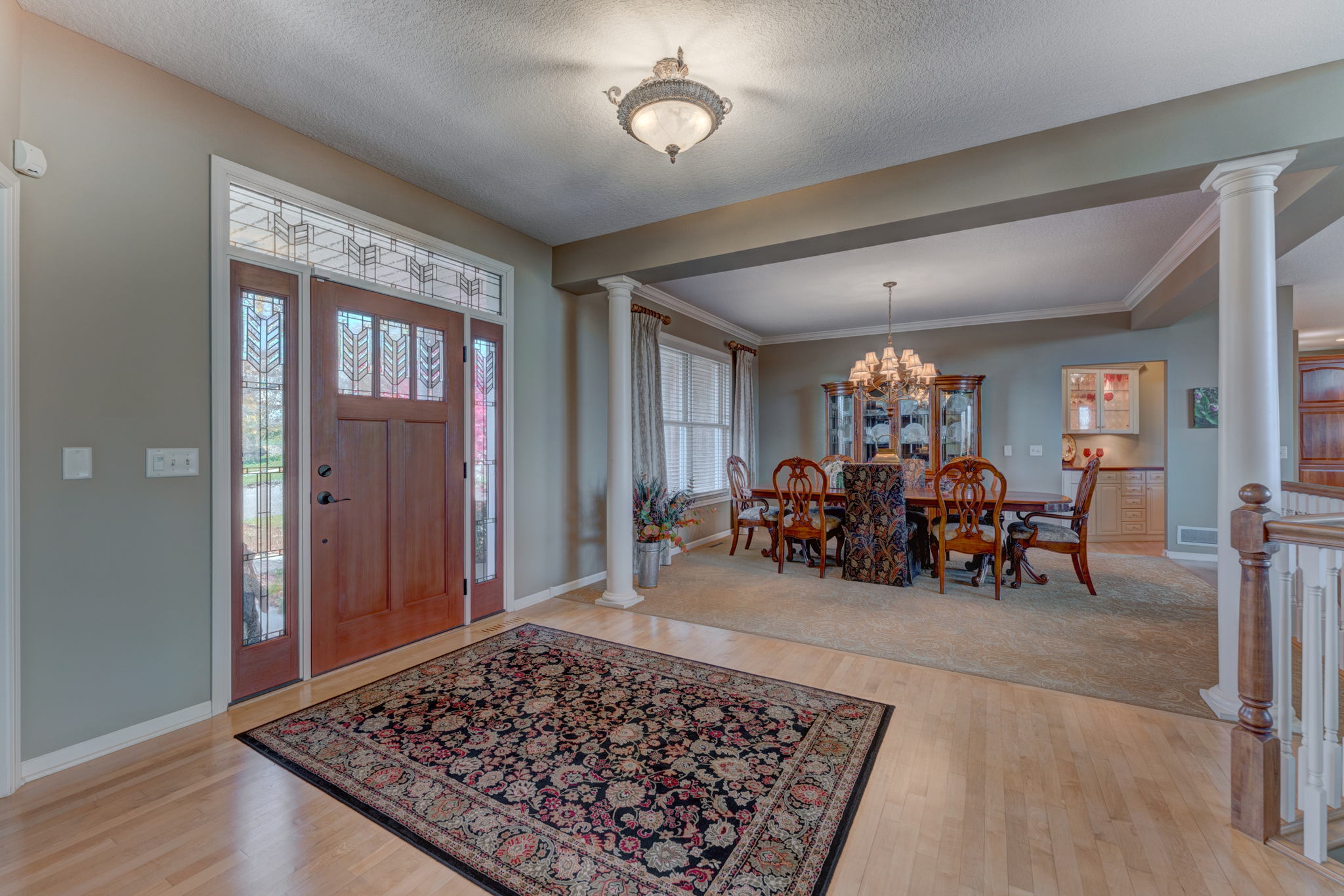 Foyer/Dining Room