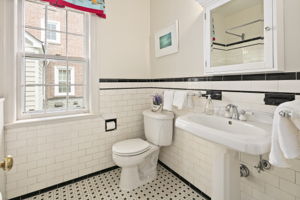 601 N Lincoln St, Arlington, VA 22201, US Photo 32