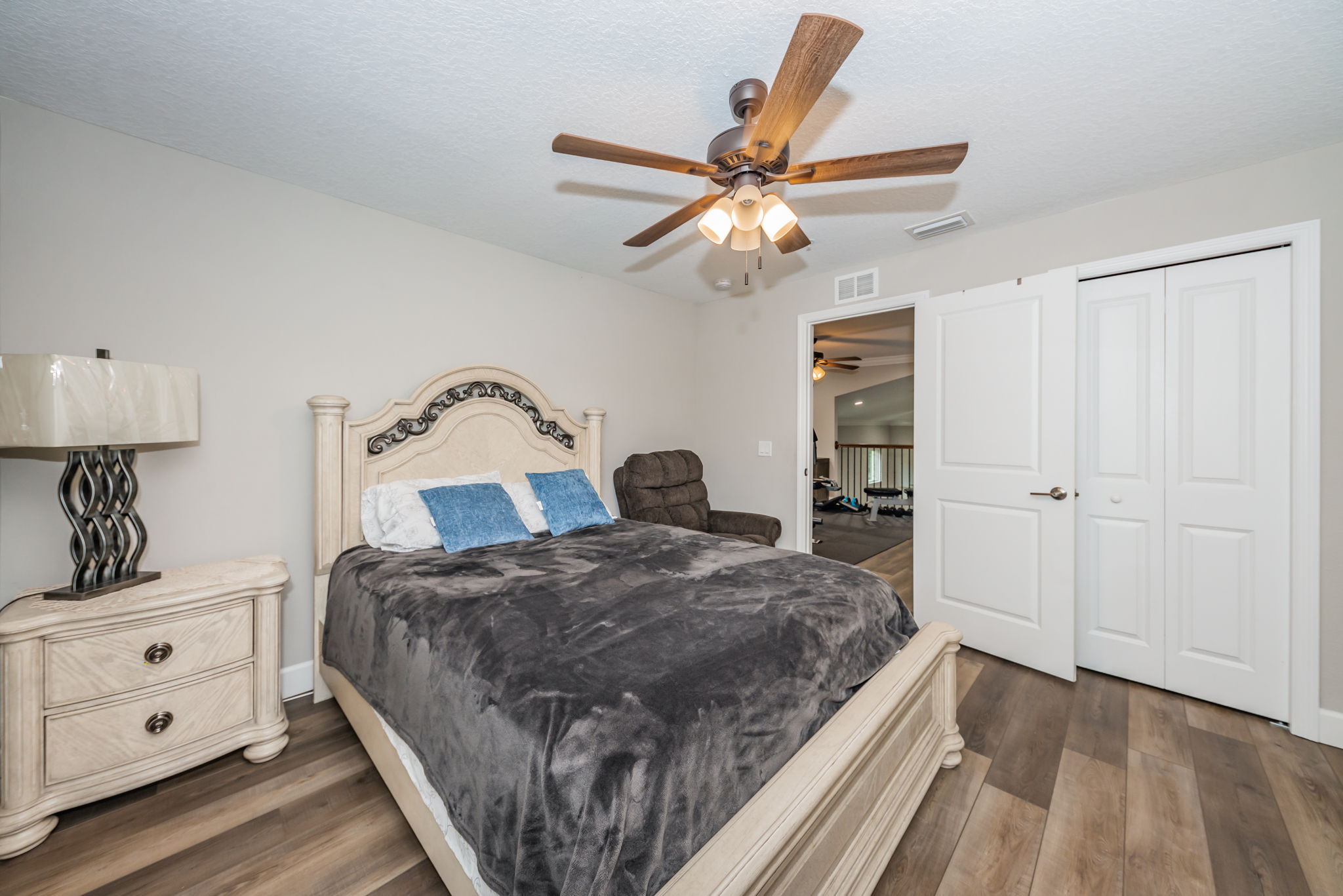 Upper Level Bedroom1b