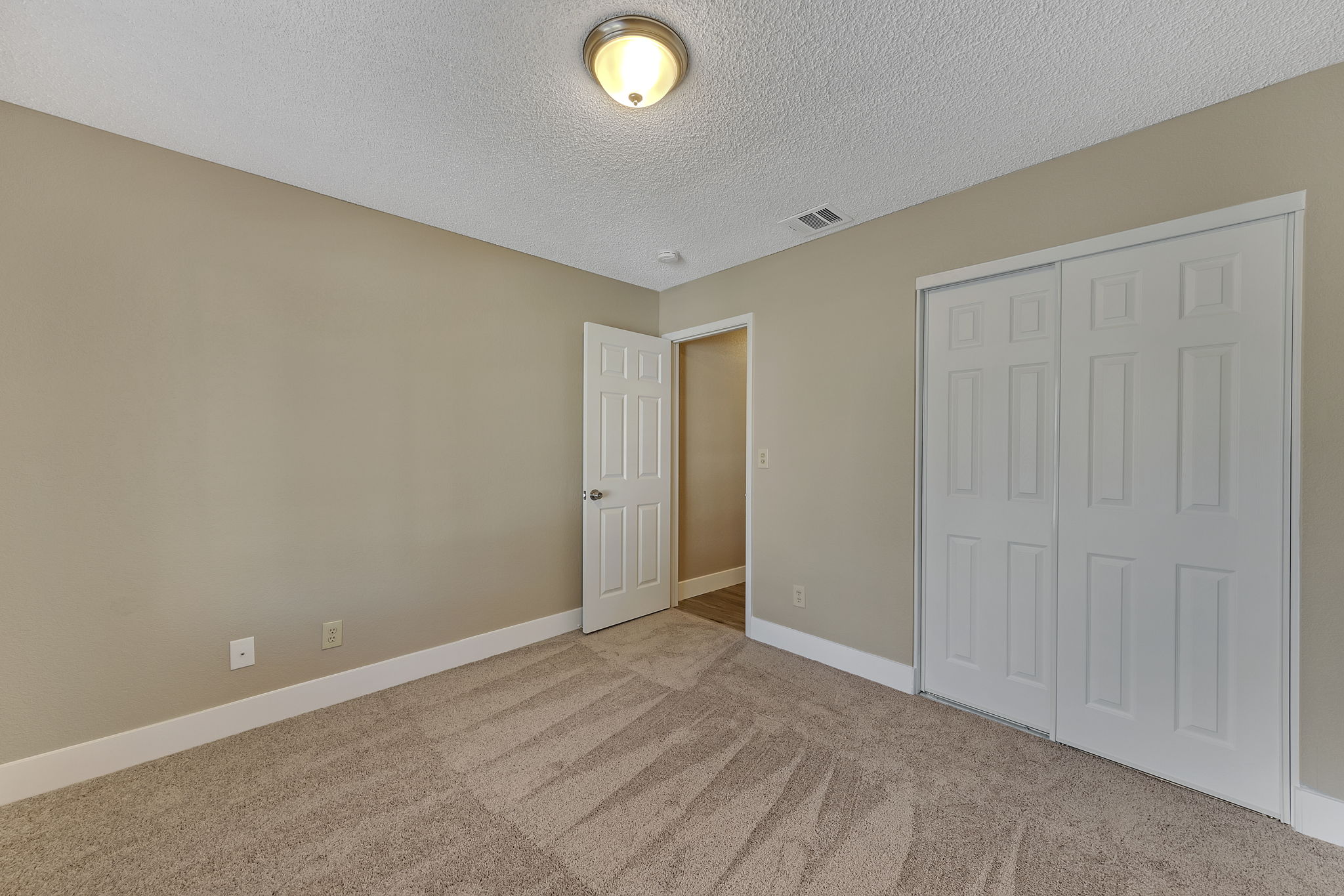 367 Verle Ct, Henderson, NV 89014, USA Photo 22