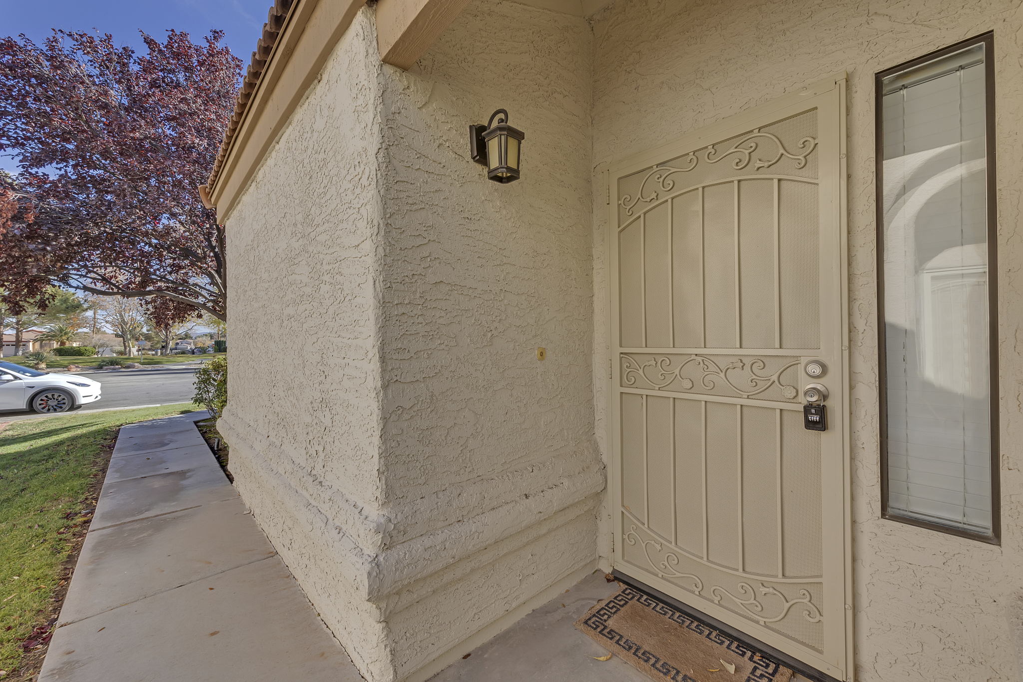 367 Verle Ct, Henderson, NV 89014, USA Photo 3