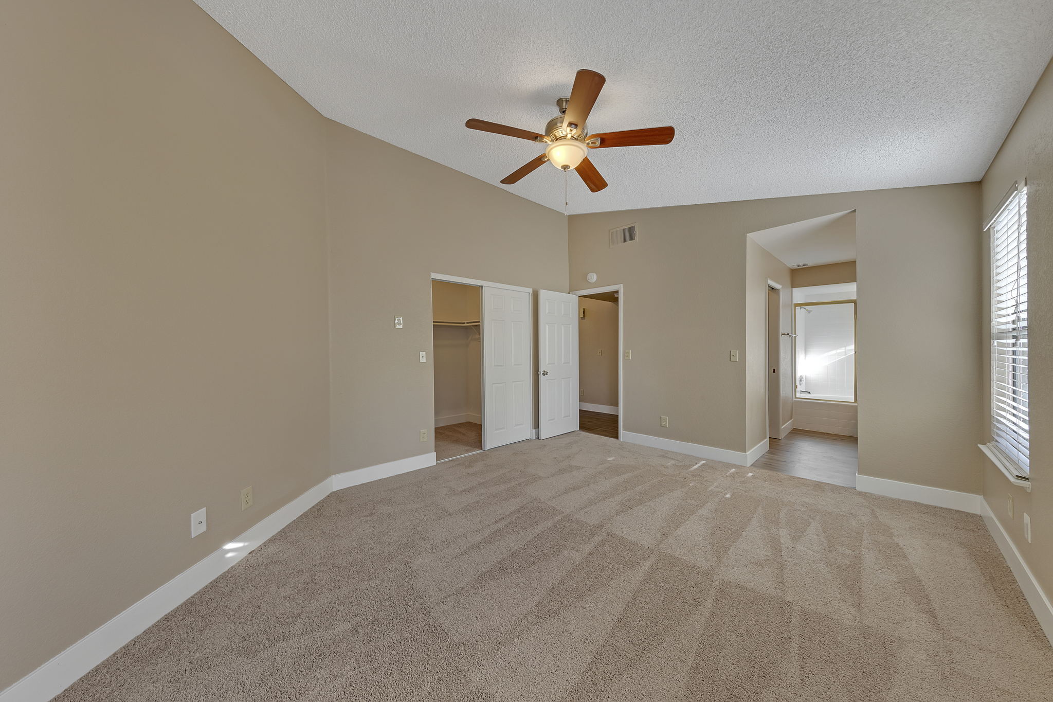 367 Verle Ct, Henderson, NV 89014, USA Photo 25