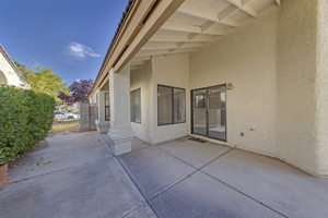 367 Verle Ct, Henderson, NV 89014, USA Photo 3