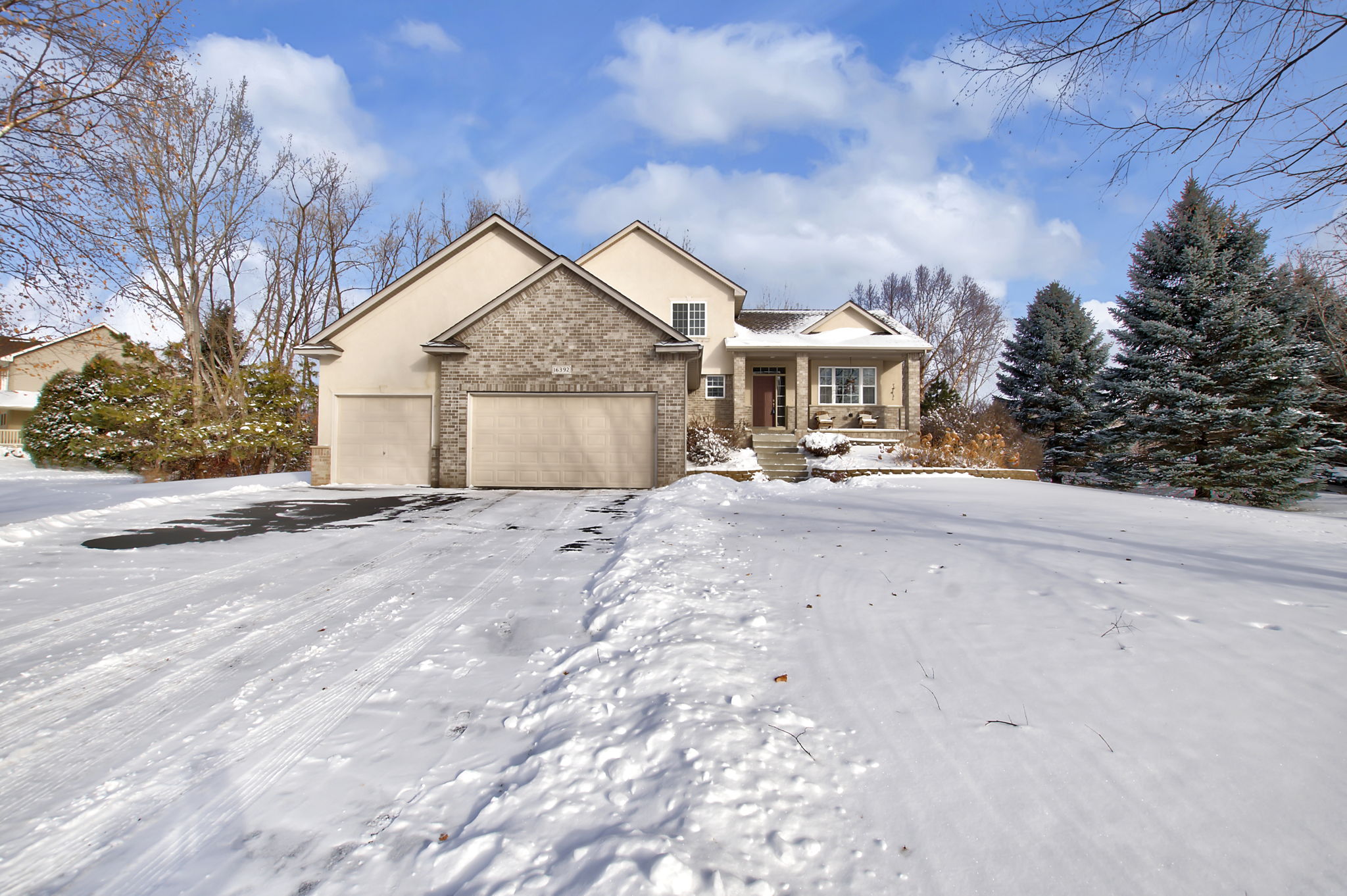 16392 Gunflint Trail, Lakeville, MN 55044 Minnesota