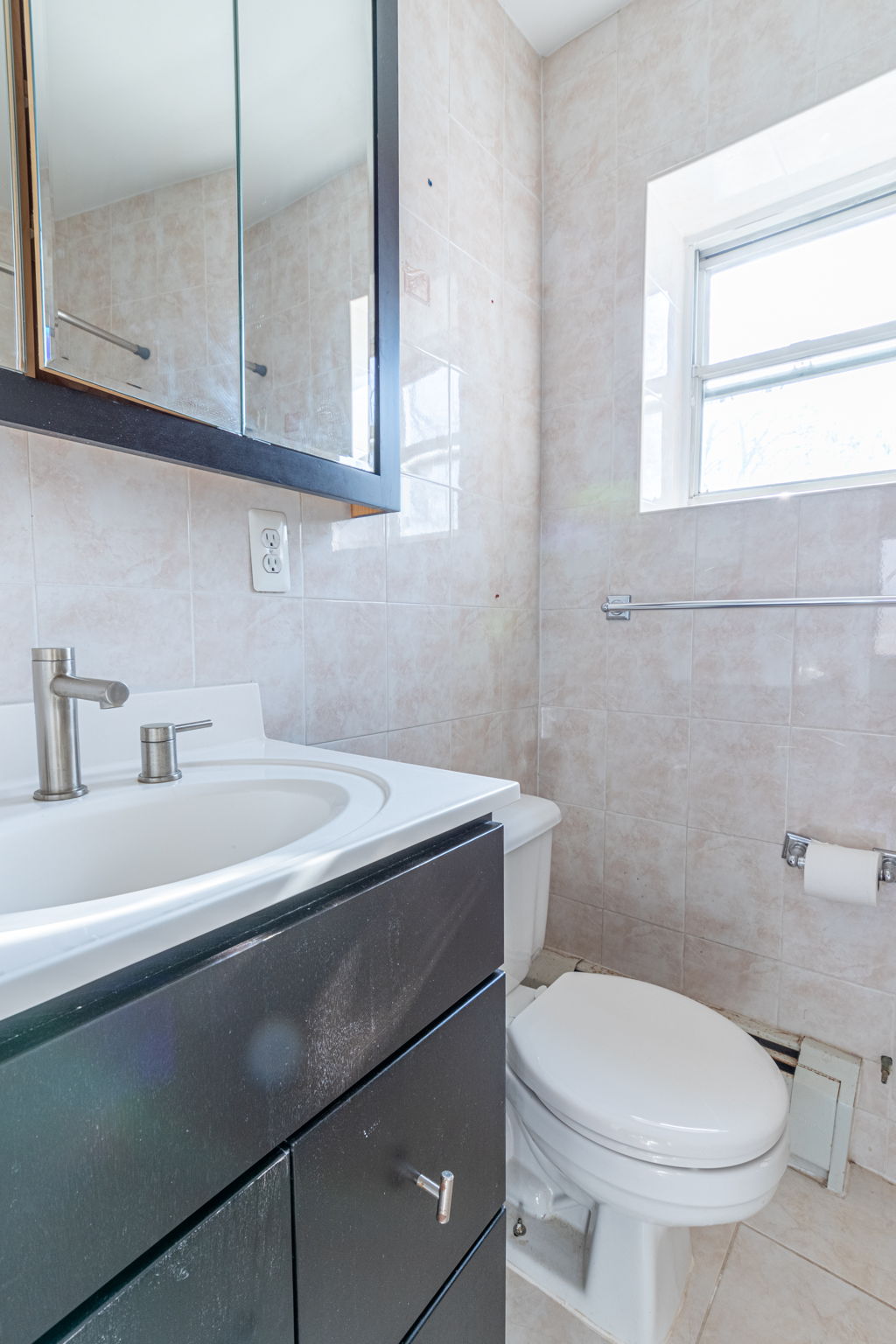 150-15 Village Rd, Briarwood, NY 11435, US Photo 12