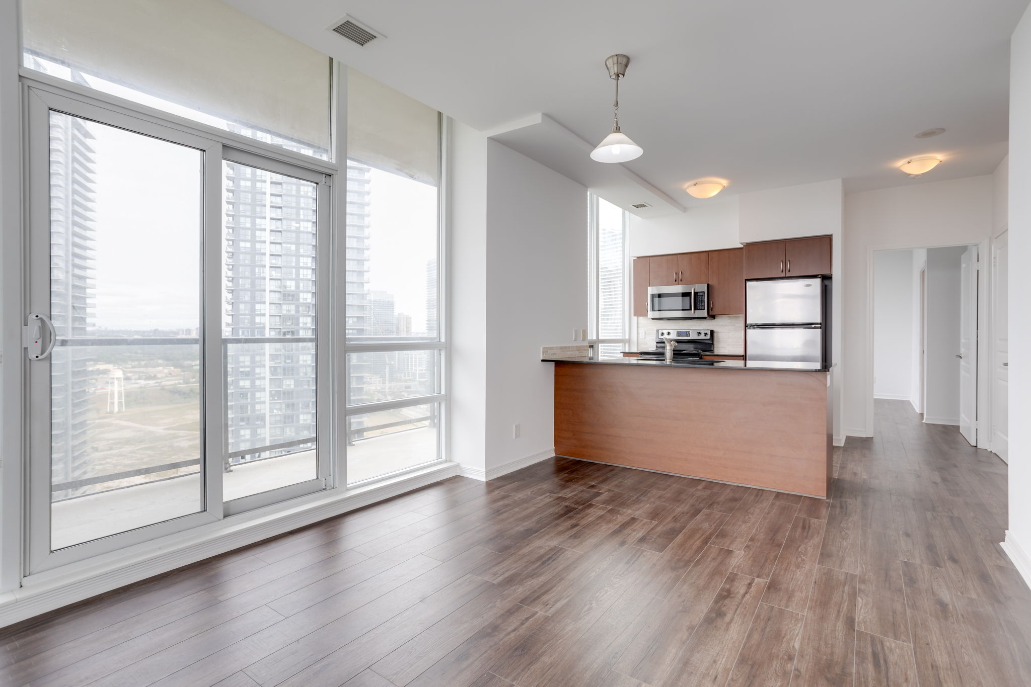 15 Legion Rd - Unit LPH3, Toronto, ON M8V 0A9, CA Photo 9