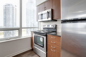 15 Legion Rd - Unit LPH3, Toronto, ON M8V 0A9, CA Photo 14