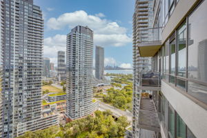 15 Legion Rd - Unit LPH3, Toronto, ON M8V 0A9, CA Photo 30