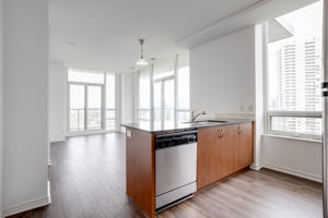 15 Legion Rd - Unit LPH3, Toronto, ON M8V 0A9, CA Photo 12