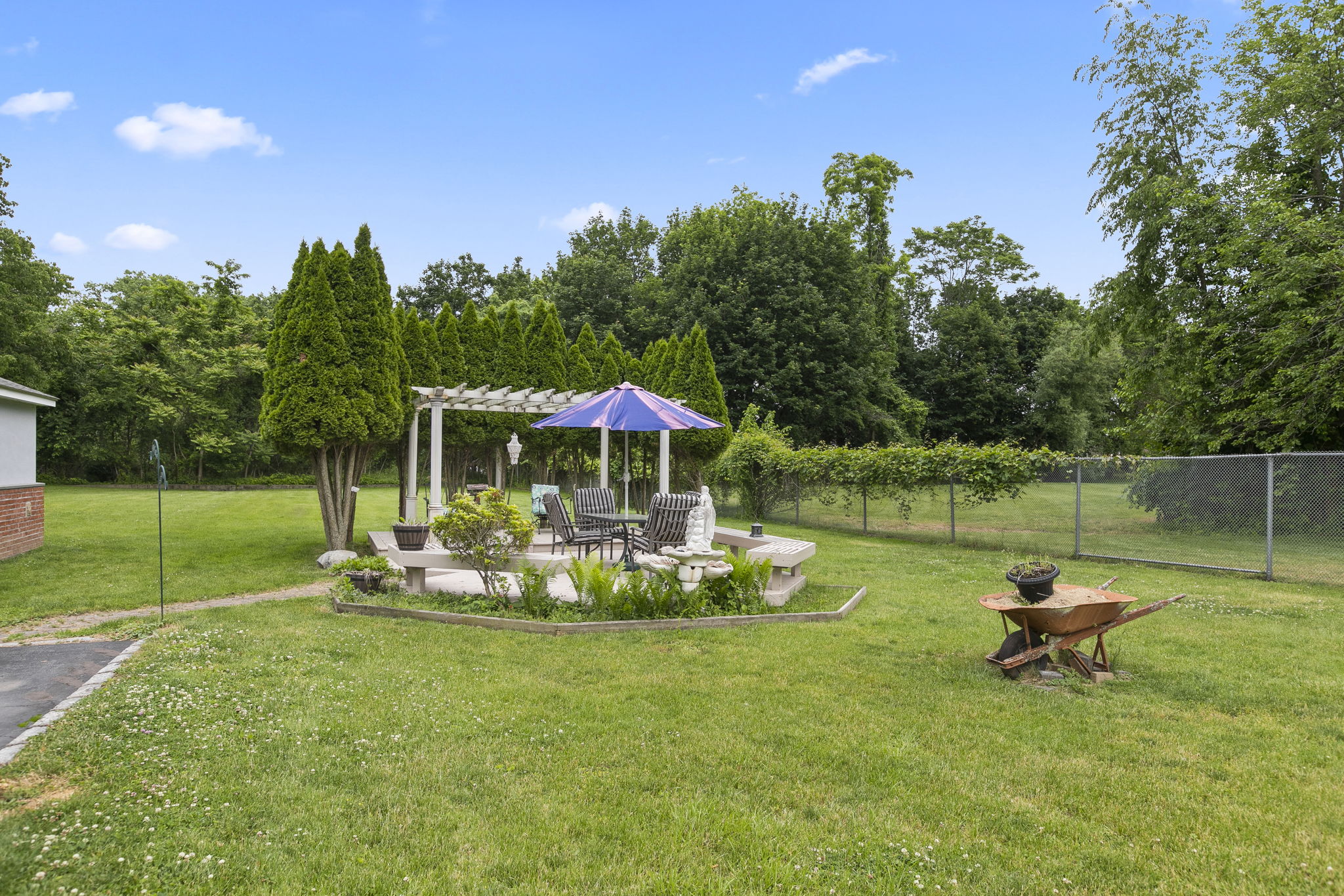 175 Broadway, Verplanck, NY 10596 Real Estate Media Co