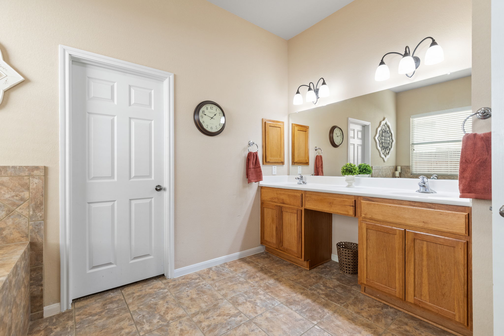 405 S Frontier Ln, Cedar Park, TX 78613, US Photo 32