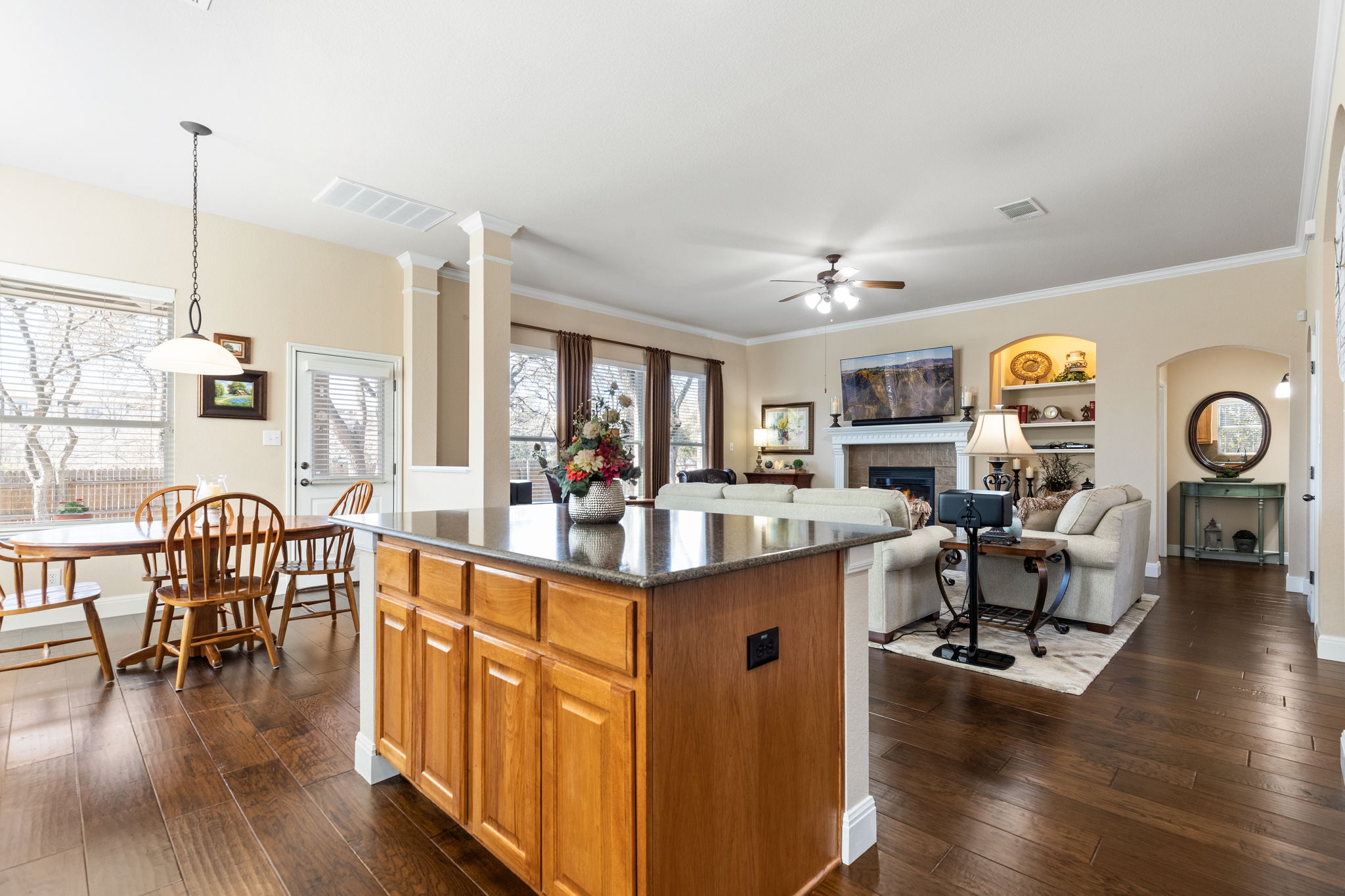 405 S Frontier Ln, Cedar Park, TX 78613, US Photo 22