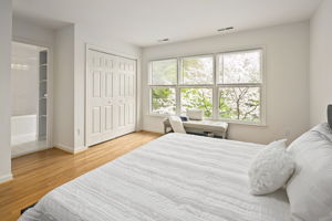 17 N Oakland St, Arlington, VA 22203, US Photo 23