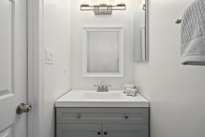 17 N Oakland St, Arlington, VA 22203, US Photo 21