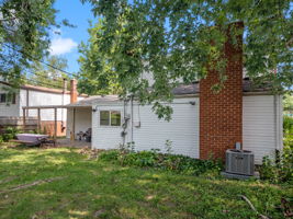 1077 Langley Blvd, Clawson, MI 48017, USA Photo 6