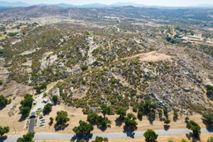 44101 De Portola Rd, Temecula, CA 92592, US Photo 6