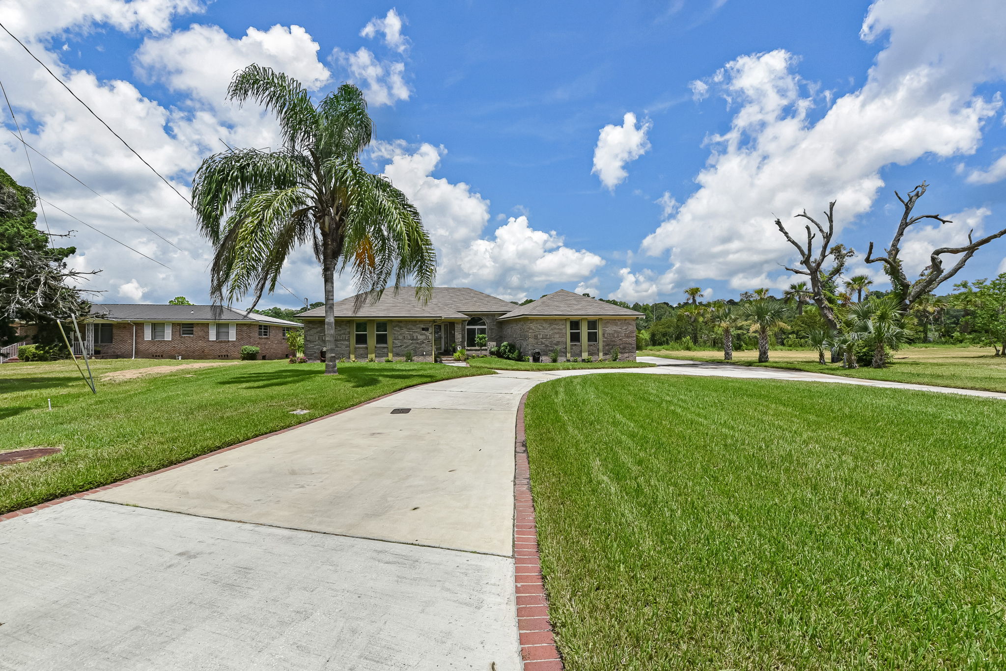 Welcome to 3027 Ribault Scenic Drive