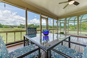 Screened-in Porch