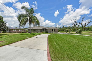 Welcome to 3027 Ribault Scenic Drive