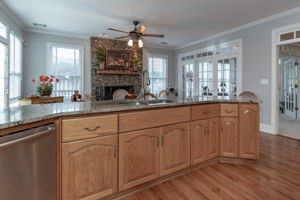 Kitchen - Open To Breakfast Area