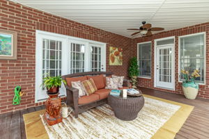 Screened-in Porch