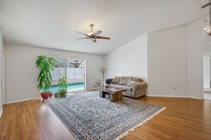 17709 Emerald Green Pl, Tampa, FL 33647, US Photo 4